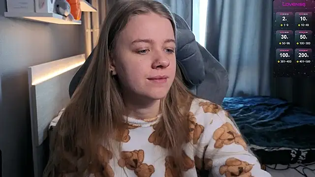 Snapshot of candy_maggie chatting on 17, 3, 2025 candy maggie online show from 17, 3, 2025