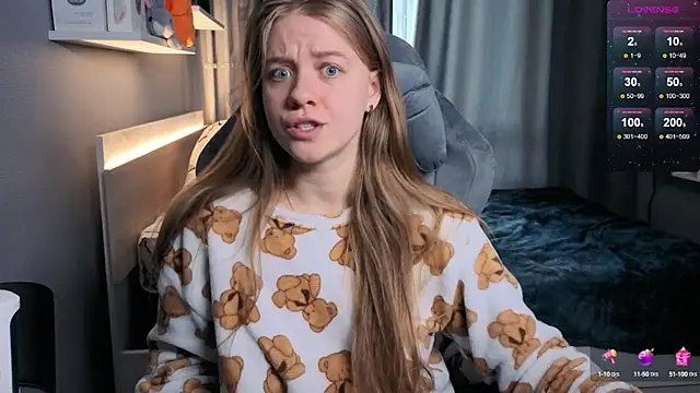 Snapshot of candy_maggie chatting on 18, 3, 2025 candy maggie online show from 18, 3, 2025