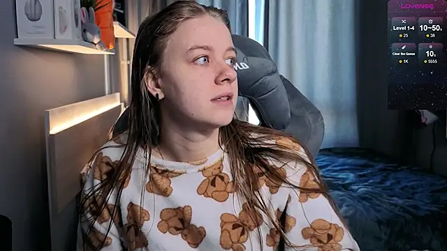 Snapshot of candy_maggie chatting on 19, 3, 2025 candy maggie online show from 19, 3, 2025