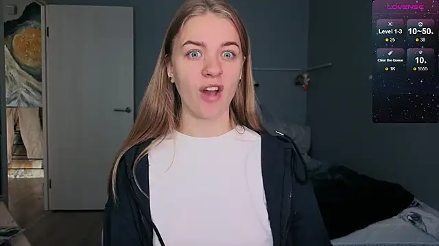 Snapshot of candy_maggie chatting on 17, 9, 2025 candy maggie online show from 17, 9, 2025