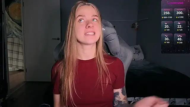 Snapshot of candy_maggie chatting on 20, 9, 2025 candy maggie online show from 20, 9, 2025