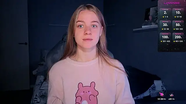 Snapshot of candy_maggie chatting on 26, 9, 2025 candy maggie online show from 26, 9, 2025