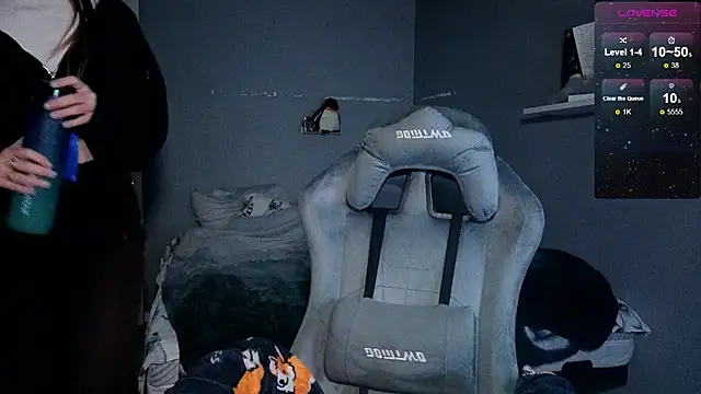 Snapshot of candy_maggie chatting on 5, 11, 2025 candy maggie online show from 5, 11, 2025