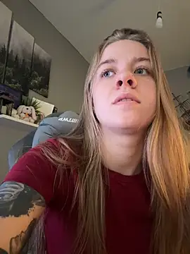 Snapshot of candy_maggie chatting on 20, 11, 2025 candy maggie online show from 20, 11, 2025