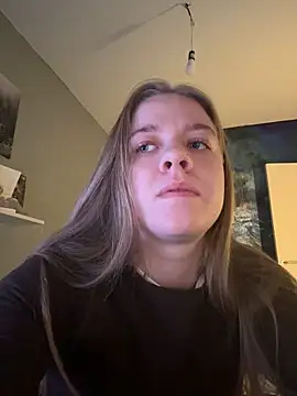 Snapshot of candy_maggie chatting on 23, 11, 2025 candy maggie online show from 23, 11, 2025