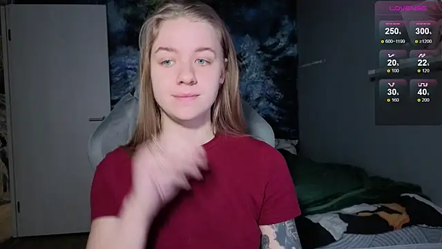 Snapshot of candy_maggie chatting on 22, 12, 2025 candy maggie online show from 22, 12, 2025