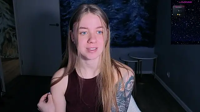 Snapshot of candy_maggie chatting on 9, 2, 2026 candy maggie online show from 9, 2, 2026