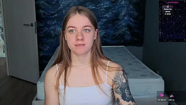 Snapshot of candy_maggie chatting on 13, 3, 2026 candy maggie online show from 13, 3, 2026