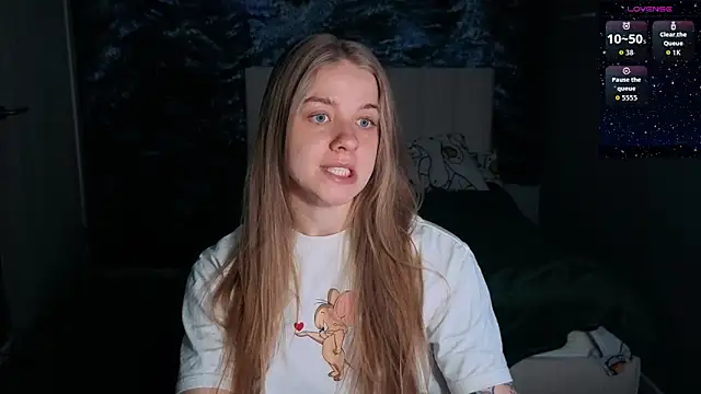 Snapshot of candy_maggie chatting on 11, 4, 2026 candy maggie online show from 11, 4, 2026