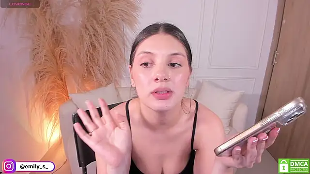 Snapshot of EmilyS__ chatting on 5, 7, 2026 EmilyS online show from 5, 7, 2026