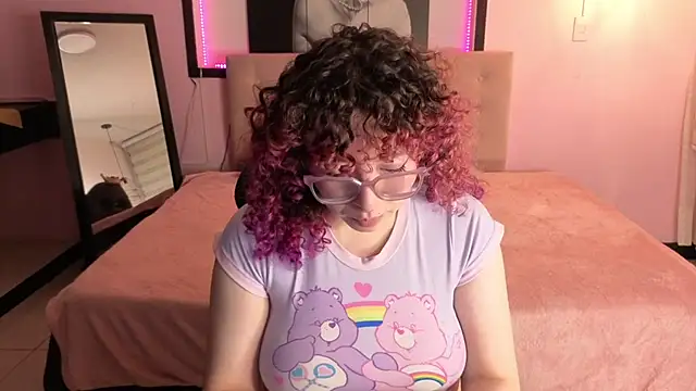 Snapshot of _Androm3da_ chatting on 22, 7, 2026 Androm3da online show from 22, 7, 2026