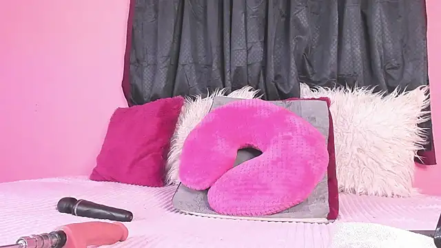 Snapshot of cloe_bridgee chatting on 28, 4, 2026 cloe bridgee online show from 28, 4, 2026