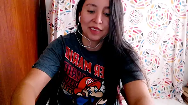 emely sexx20 online show from 2, 3, 2025