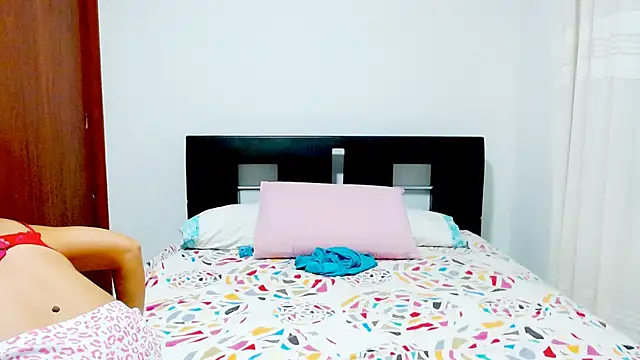 emely sexx20 online show from 17, 3, 2025