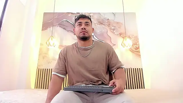 BrianMalonee online show from 11, 11, 2025