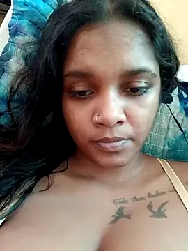 Indianqueen03 online show from 17, 6, 2026
