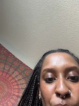 Your Paris online show from 24, 2, 2025