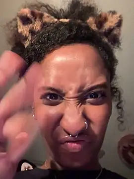 Your Paris online show from 8, 3, 2025