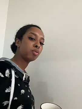 Your Paris online show from 27, 10, 2025