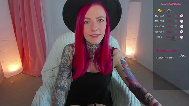 Snapshot of Roxy_____ chatting on 13, 3, 2025 Roxy online show from 13, 3, 2025