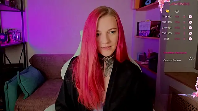 Snapshot of Roxy_____ chatting on 5, 10, 2025 Roxy online show from 5, 10, 2025