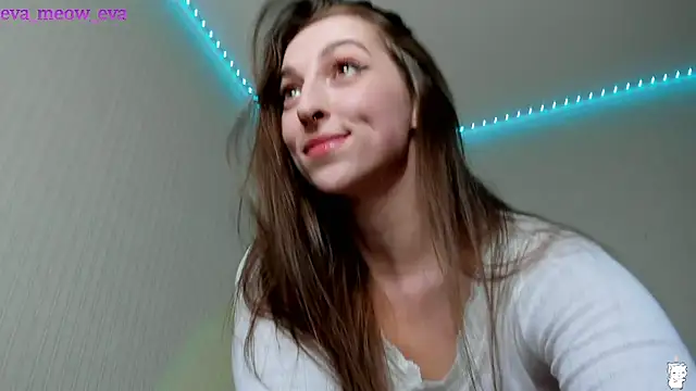 Snapshot of Meow_Eva_Meow chatting on 10, 1, 2025 Meow Eva Meow online show from 10, 1, 2025