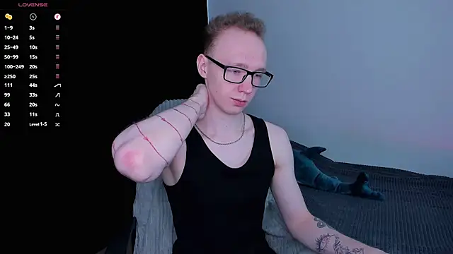 Snapshot of Alex_silents chatting on 10, 5, 2026 Alex silents online show from 10, 5, 2026