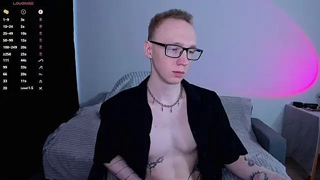 Snapshot of Alex_silents chatting on 9, 6, 2026 Alex silents online show from 9, 6, 2026