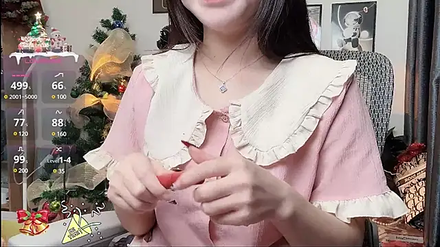 Berrysweet 68 online show from 19, 1, 2025