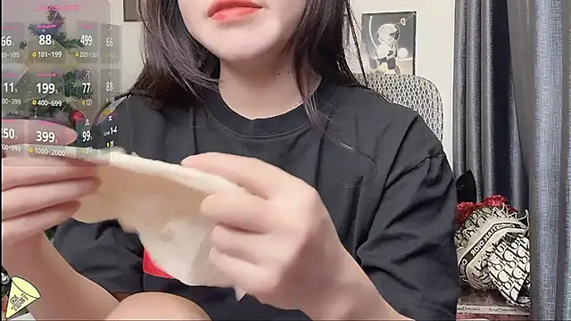 Berrysweet 68 online show from 12, 2, 2025