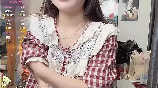 Berrysweet 68 online show from 25, 2, 2025