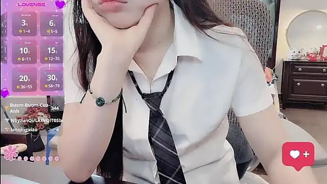 Snapshot of Berrysweet_68 chatting on 6, 4, 2026 Berrysweet 68 online show from 6, 4, 2026