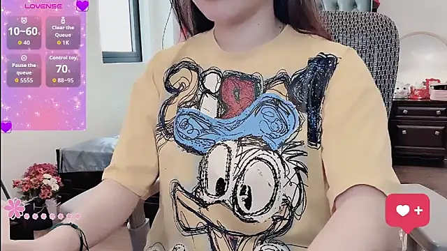 Snapshot of Berrysweet_68 chatting on 12, 4, 2026 Berrysweet 68 online show from 12, 4, 2026