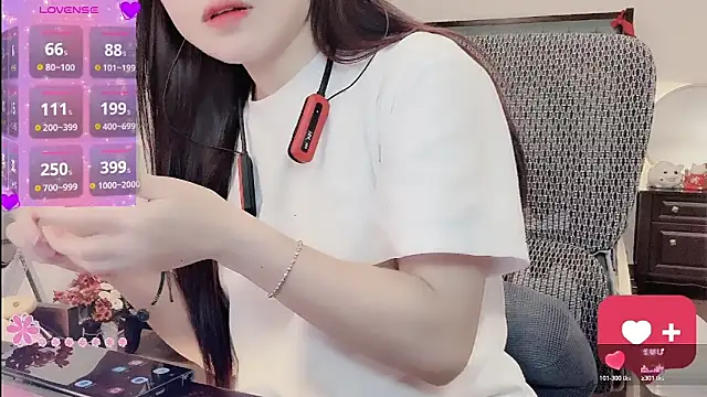 Snapshot of Berrysweet_68 chatting on 12, 4, 2026 Berrysweet 68 online show from 12, 4, 2026