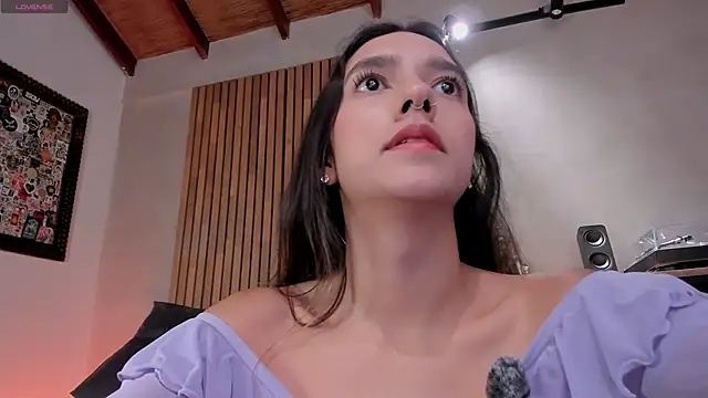 honeyhot69   online show from 13, 3, 2026