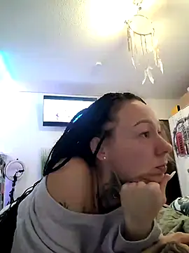 Snapshot of Scherana chatting on 4, 12, 2024 Scherana online show from 4, 12, 2024