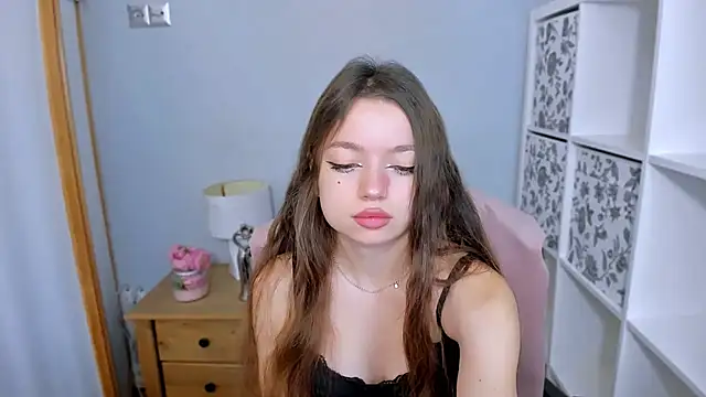 GraceLips online show from 31, 10, 2025