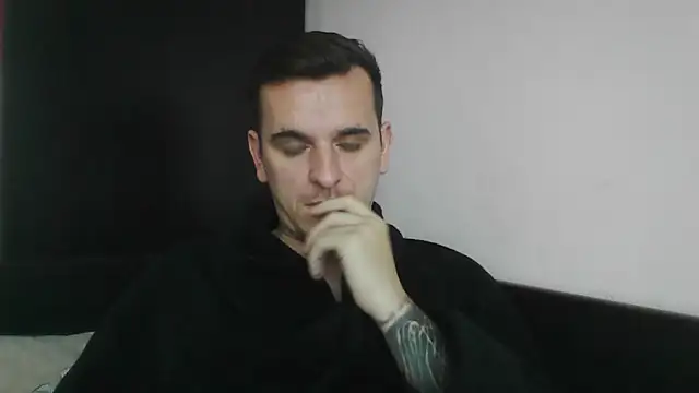 Huge cock22cm online show from 15, 2, 2025