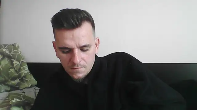 Huge cock22cm online show from 19, 3, 2025