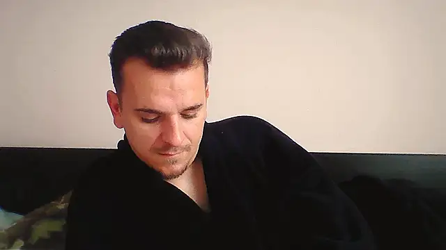 Huge cock22cm online show from 23, 11, 2025