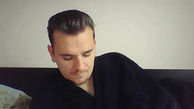 Huge cock22cm online show from 28, 11, 2025