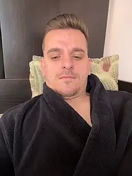 Huge cock22cm online show from 6, 3, 2026