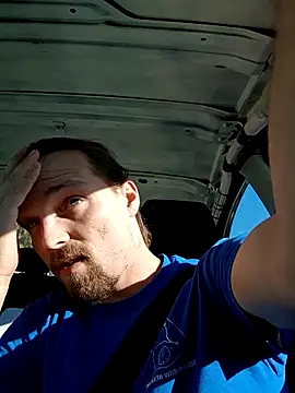 Snapshot of VitaminDrewFl chatting on 9, 2, 2026 VitaminDrewFl online show from 9, 2, 2026