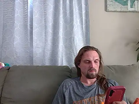 Snapshot of VitaminDrewFl chatting on 13, 2, 2026 VitaminDrewFl online show from 13, 2, 2026