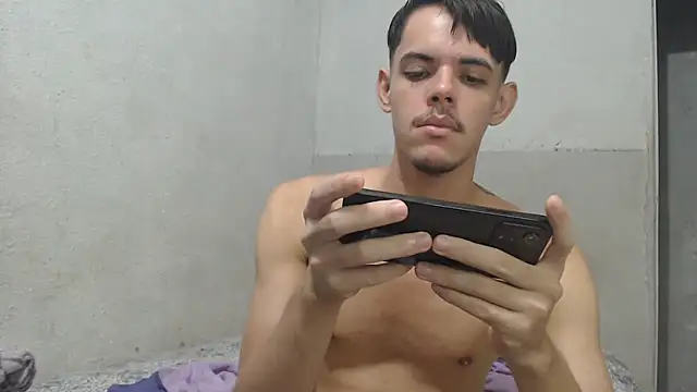 Snapshot of MicaelRian69 chatting on 29, 4, 2026 MicaelRian69 online show from 29, 4, 2026