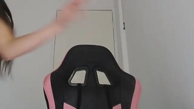 Emily Guerra1 online show from 27, 2, 2025