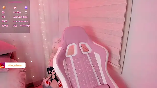 Alice winter  online show from 17, 4, 2026