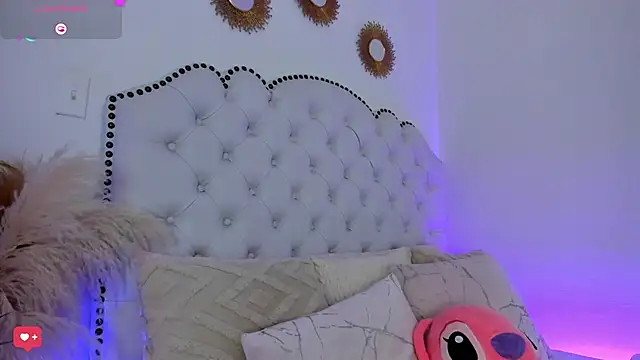 Ashleyjenner  online show from 21, 3, 2025