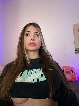 Ashleyjenner  online show from 9, 2, 2026