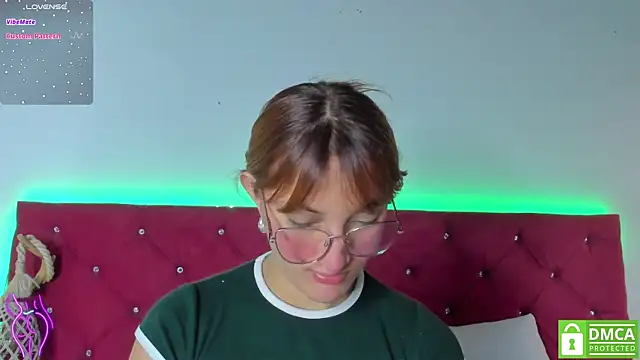 Snapshot of Ruth_harvey_ chatting on 21, 12, 2024 Ruth harvey online show from 21, 12, 2024